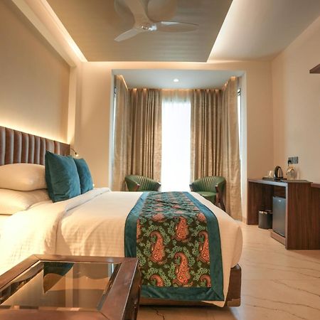 Rj Hotel - Managed By Atithi House Greater Noida Eksteriør bilde