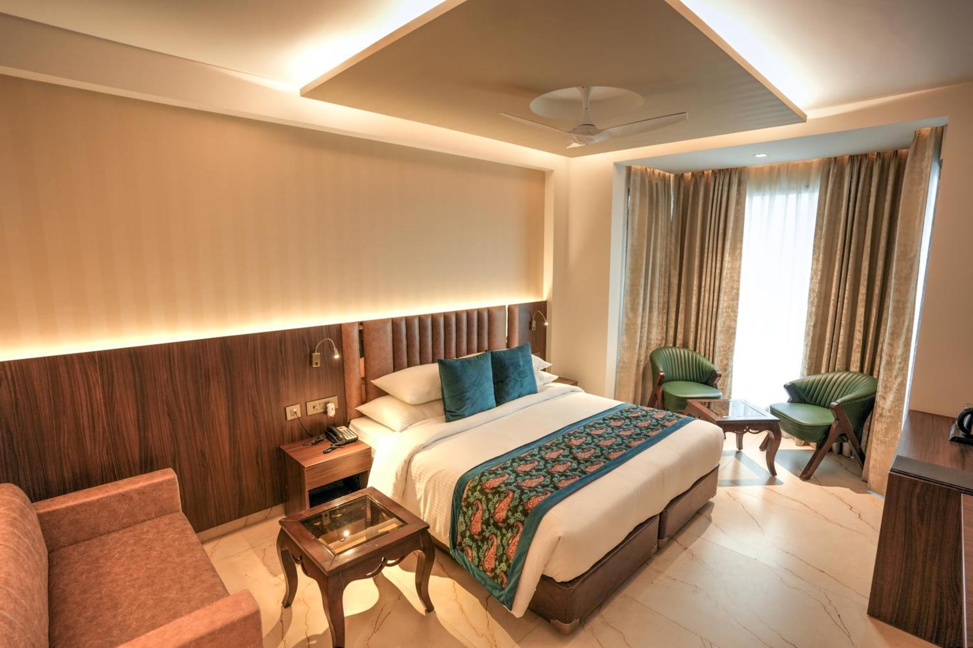 Rj Hotel - Managed By Atithi House Greater Noida Eksteriør bilde