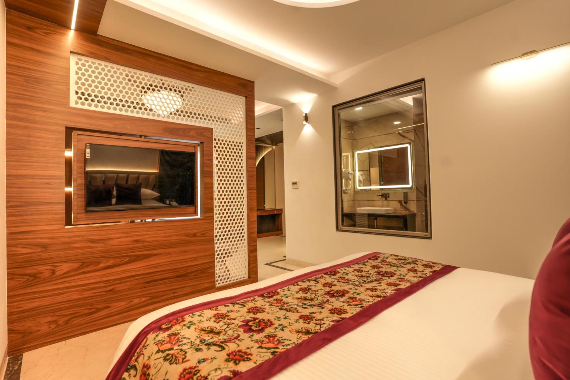Rj Hotel - Managed By Atithi House Greater Noida Eksteriør bilde