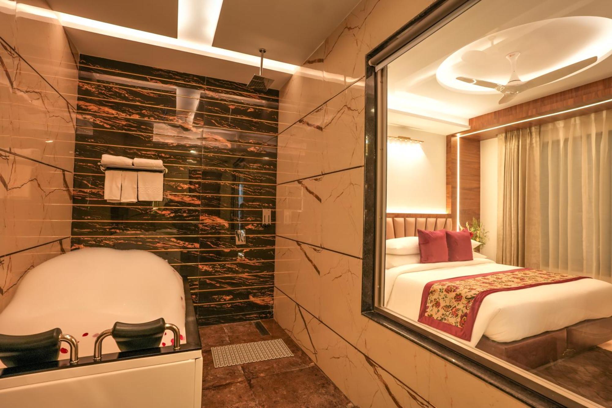 Rj Hotel - Managed By Atithi House Greater Noida Eksteriør bilde