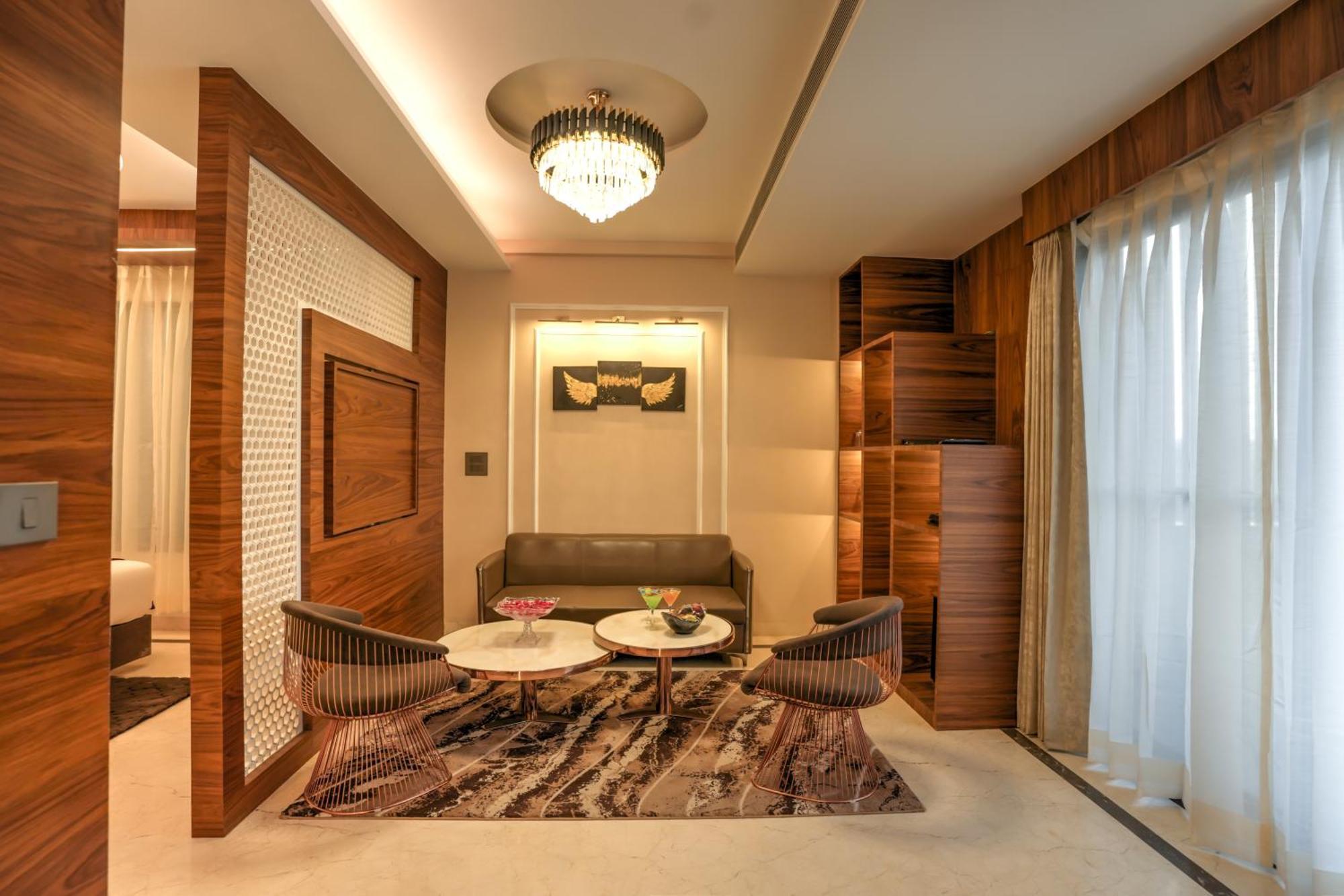Rj Hotel - Managed By Atithi House Greater Noida Eksteriør bilde